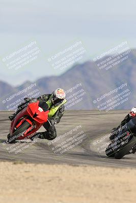 media/Nov-16-2025-Race Pace (Sun) [[8c5fa54630]]/Non Verified Riders (1st 20 Minutes)/6-Turn 12 (2pm)/